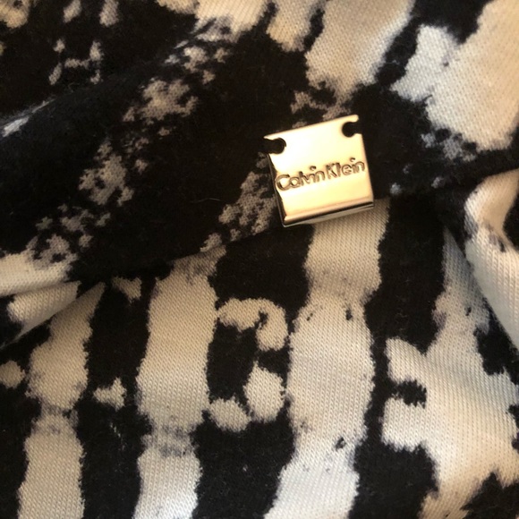 Calvin Klein Skirt - Picture 4 of 4